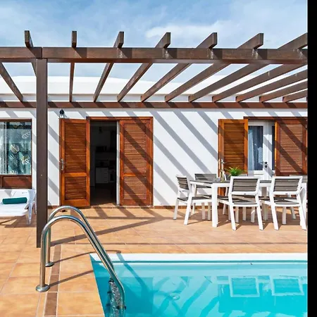 Salinas Private Pool By Pvl Nyaraló *